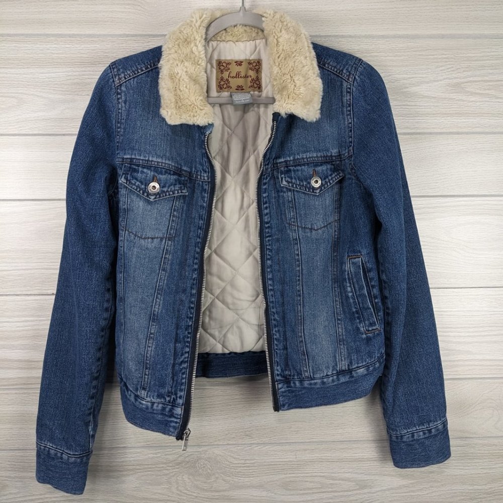 Hollister Fur Collar Denim Jacket